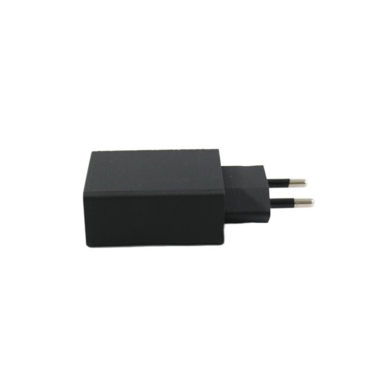 Mriya 4G GSM Bug in a functional 5V/2A Travel Adapter